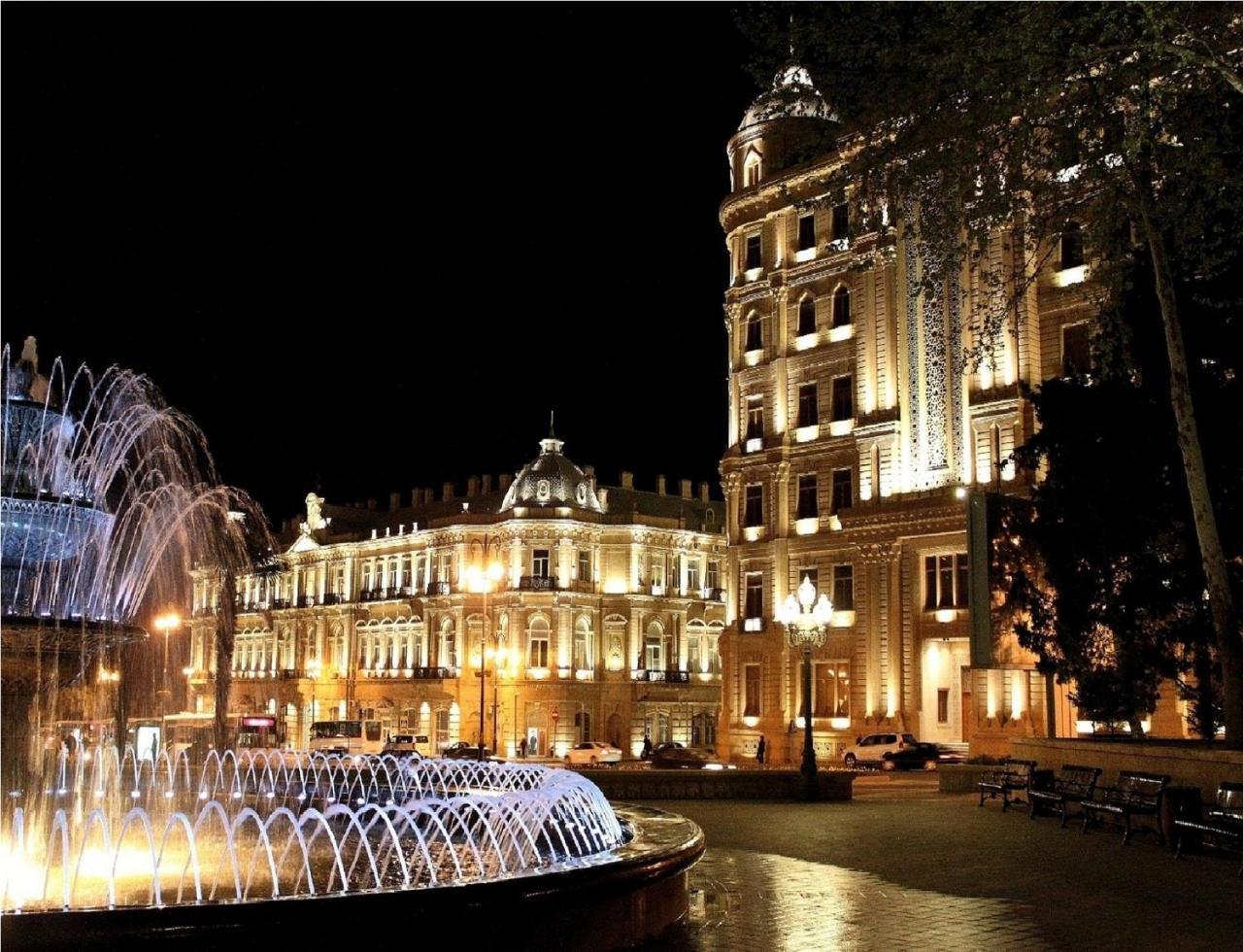 Metro City Hotel Baky Esterno foto